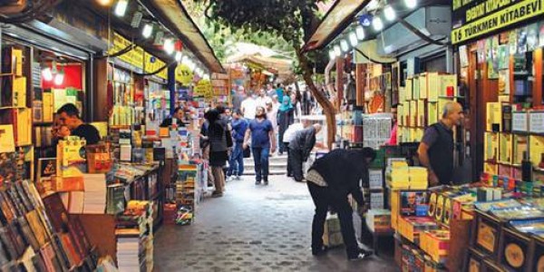 Old Book Sellers Bazaar (Sahaflar Çarşısı) İstanbul – Treasure in Grand Bazaar